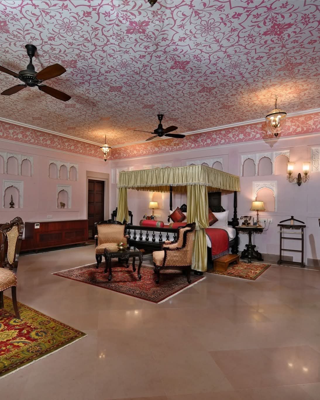 Royal Canopy Heritage Bedroom Suite